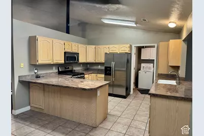 951 S 1100 W, Lehi, UT 84043 - Photo 15