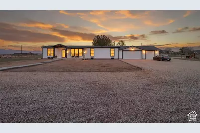 926 N 400 E, Spring City, UT 84662 - Photo 1