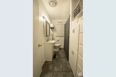 541 E 700 S, River Heights, UT 84321 - Photo 9