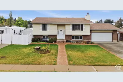 2496 E Woodthrush Dr, Sandy, UT 84093 - Photo 39