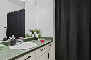 5923 W Roseberry St, West Jordan, UT 84081 - Photo 13