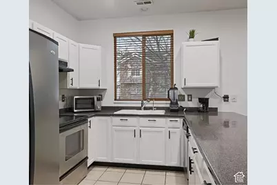 5923 W Roseberry St, West Jordan, UT 84081 - Photo 5
