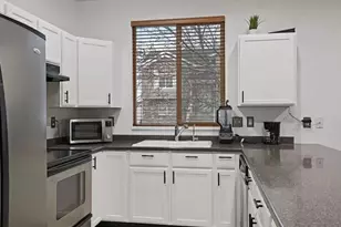 5923 W Roseberry St, West Jordan, UT 84081 - Photo 5