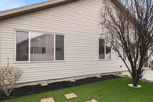 5923 W Roseberry St, West Jordan, UT 84081 - Photo 17