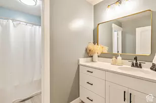 3672 E Barton Dr, Eagle Mountain, UT 84005 - Photo 29