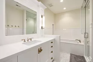 2590 E Olympus Dr S, Holladay, UT 84124 - Photo 35