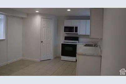 3647 W Toulouse St, West Valley, UT 84120 - Photo 15