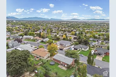 625 S 1250 St E, Pleasant Grove, UT 84062 - Photo 43