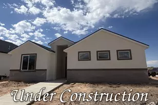 1171 N Yucca St, Cedar City, UT 84721 - Photo 1