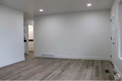 152 E 1600 S, Bountiful, UT 84010 - Photo 17