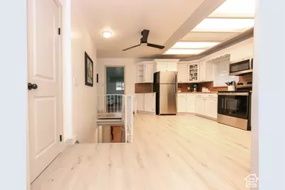 5208 S 2375 W, Roy, UT 84067 - Photo 9