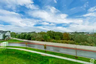 1028 W Painted Horse Ln S, Bluffdale, UT 84065 - Photo 3