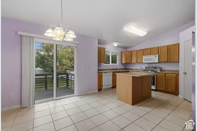 1407 W 2350 S, Woods Cross, UT 84087 - Photo 7