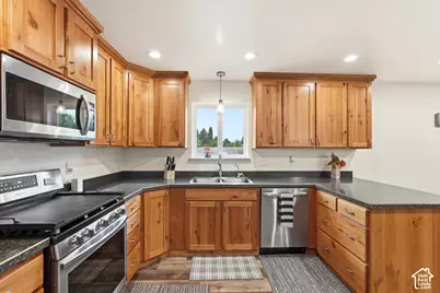 225 W 300 N, Hyrum, UT 84319 - Photo 5
