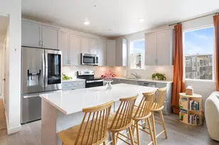 8344 S Iris Lumi Ln W, Midvale, UT 84047 - Photo 7