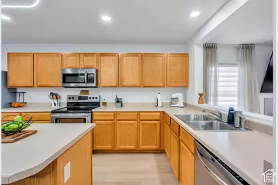 8489 S Silo Dr W, West Jordan, UT 84081 - Photo 7