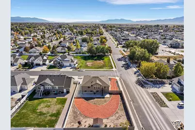 3982 W 910 S, Syracuse, UT 84075 - Photo 35