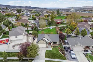 380 W Hillside Dr, Saratoga Springs, UT 84045 - Photo 7