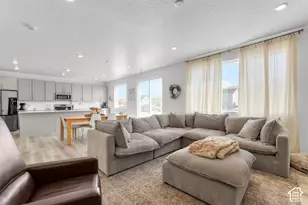 3444 N Finch Ln, Eagle Mountain, UT 84005 - Photo 9