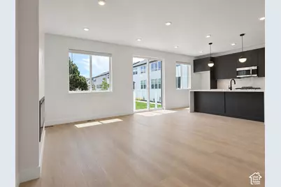 284 E Legacy Trail Ln S #4, Midvale, UT 84047 - Photo 3