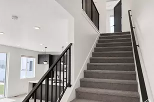 284 E Legacy Trail Ln S, Midvale, UT 84047 - Photo 11