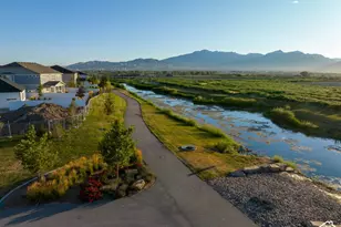 542 N Beaver Ln, Saratoga Springs, UT 84045 - Photo 11