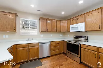 2490 N Dorchester Ave, Harrisville, UT 84414 - Photo 11