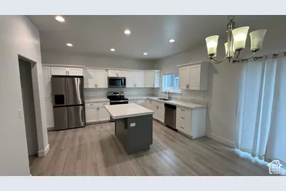 427 E 340 N, Vineyard, UT 84059 - Photo 7