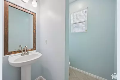 288 N Birmingham Ln W, North Salt Lake, UT 84054 - Photo 17