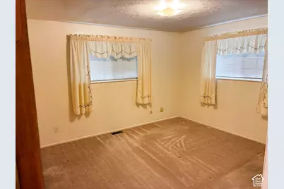 1420 N 3000 W, Vernal, UT 84078 - Photo 25