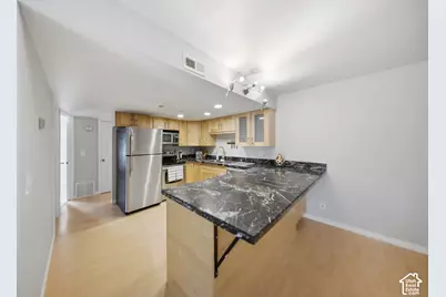 5770 S 900 E #12, Murray, UT 84121 - Photo 9