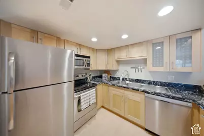 5770 S 900 E #12, Murray, UT 84121 - Photo 11