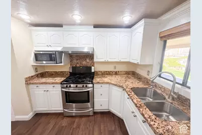 11129 S 2125 E, Sandy, UT 84092 - Photo 43