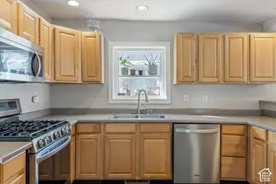 2637 S 600 E, Salt Lake City, UT 84106 - Photo 11