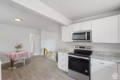 1296 W Gillespie Ave, Salt Lake City, UT 84104 - Photo 9