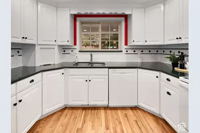 1957 N 1500 E, Provo, UT 84604 - Photo 17