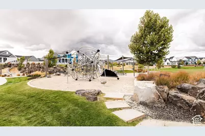 4626 W South Jordan Pkwy, South Jordan, UT 84009 - Photo 35
