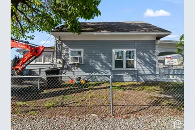 163 S Main St, Smithfield, UT 84335 - Photo 17