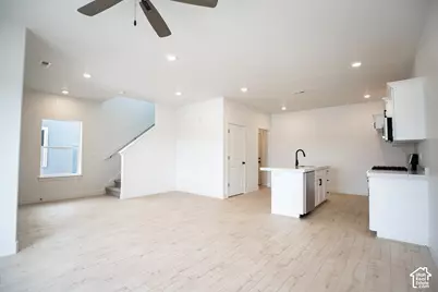 538 W 1875 N, Harrisville, UT 84404 - Photo 3