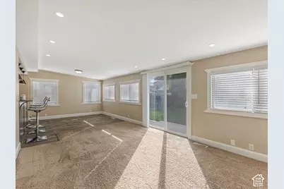 805 N Oakley St W, Salt Lake City, UT 84116 - Photo 9