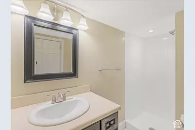805 N Oakley St W, Salt Lake City, UT 84116 - Photo 17