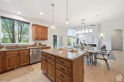 11170 S Sharons Ln, Sandy, UT 84070 - Photo 17