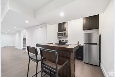 11170 S Sharons Ln, Sandy, UT 84070 - Photo 33