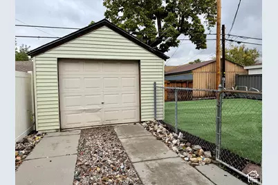 225 E Rosewood Ave S, Salt Lake City, UT 84115 - Photo 25