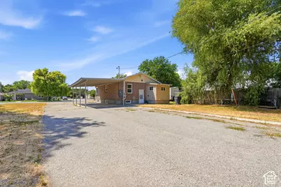 397 S Tremont St, Tremonton, UT 84337 - Photo 3