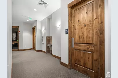 8915 S 700 E #203, Sandy, UT 84070 - Photo 27