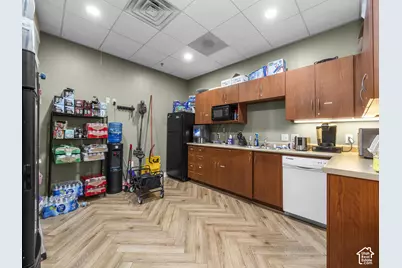 8915 S 700 E #203, Sandy, UT 84070 - Photo 17