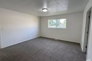 1386 S 1250 E, Clearfield, UT 84015 - Photo 9