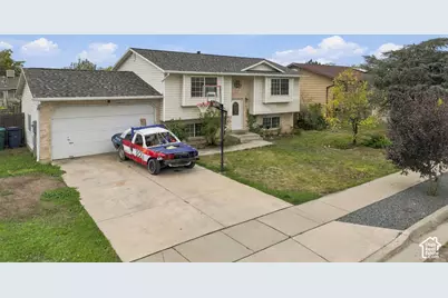 5791 S 3975 W, Roy, UT 84067 - Photo 7