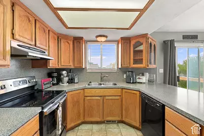 5791 S 3975 W, Roy, UT 84067 - Photo 17